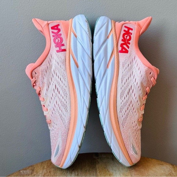 Hoka Women's ONE ONE Clifton 8 Running Shoe in Cantaloupe/Silver Peony Size 9.5 - Picture 6 of 15